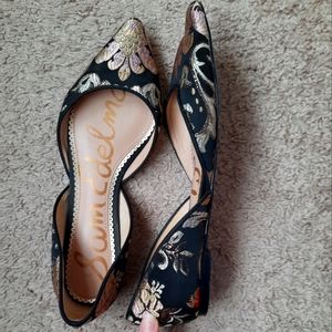 Embellished floral pointed toe flat